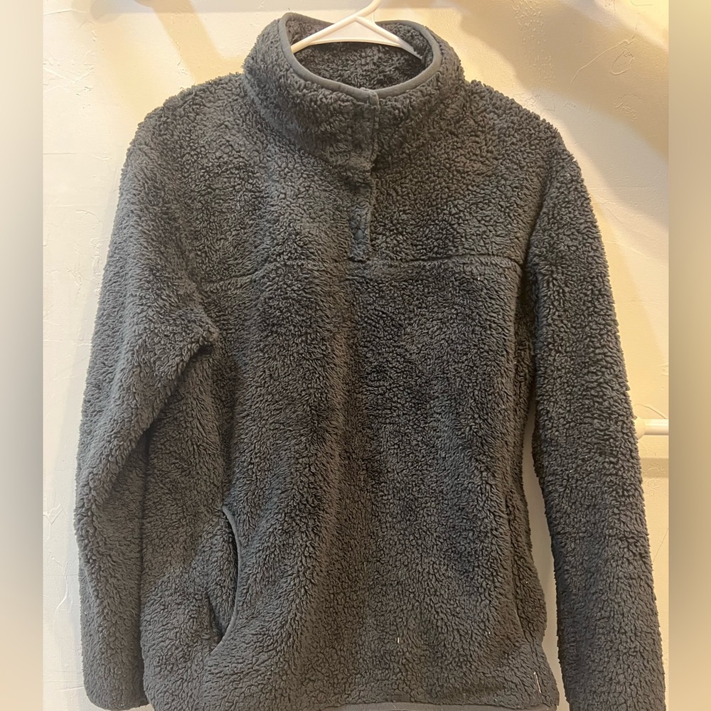 Eddie Bauer fluffy quarter button up fleece